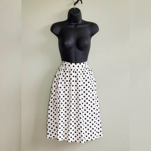 ModCloth Polka Dot Skirt - Picture 1 of 9